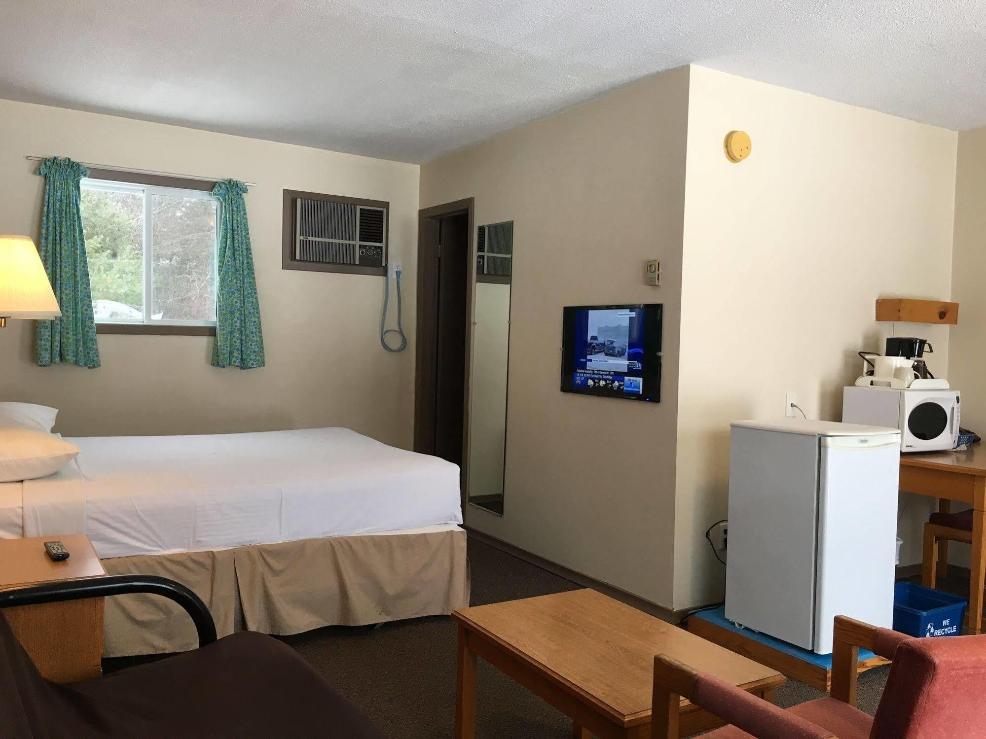 Algonquin Motel South River Экстерьер фото